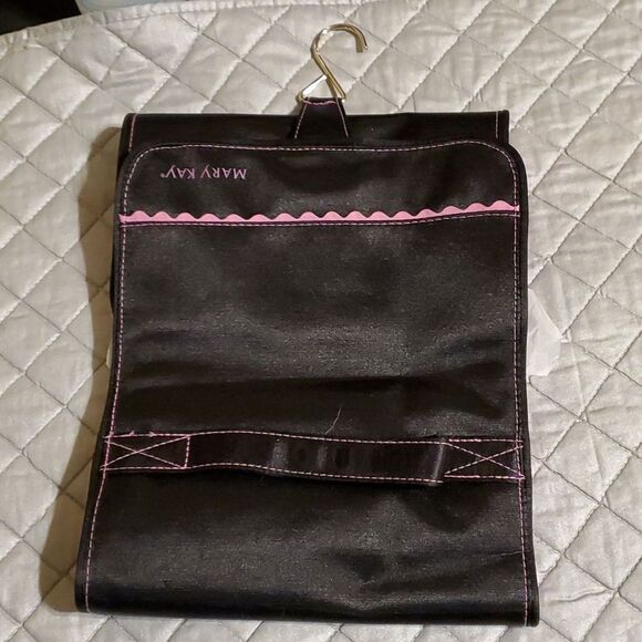 Mary Kay make up organizer. Black pink trim - Picture 1 of 5